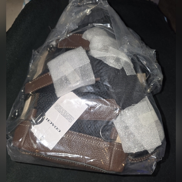 COACH HUDSON SMALL PACK - Picture 2 of 4